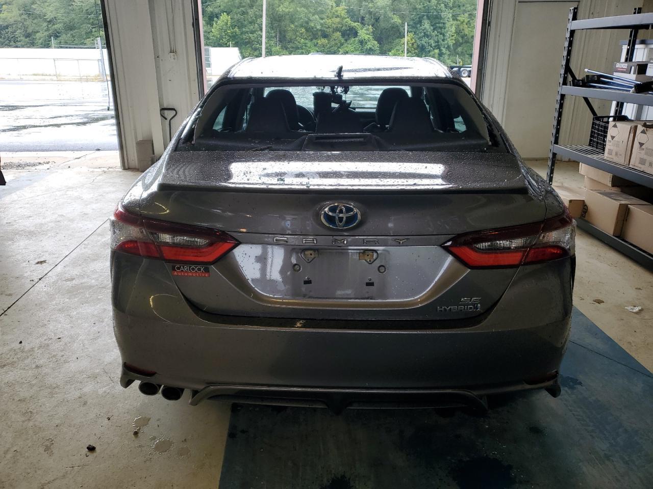 2021 Toyota Camry Se - Image 6