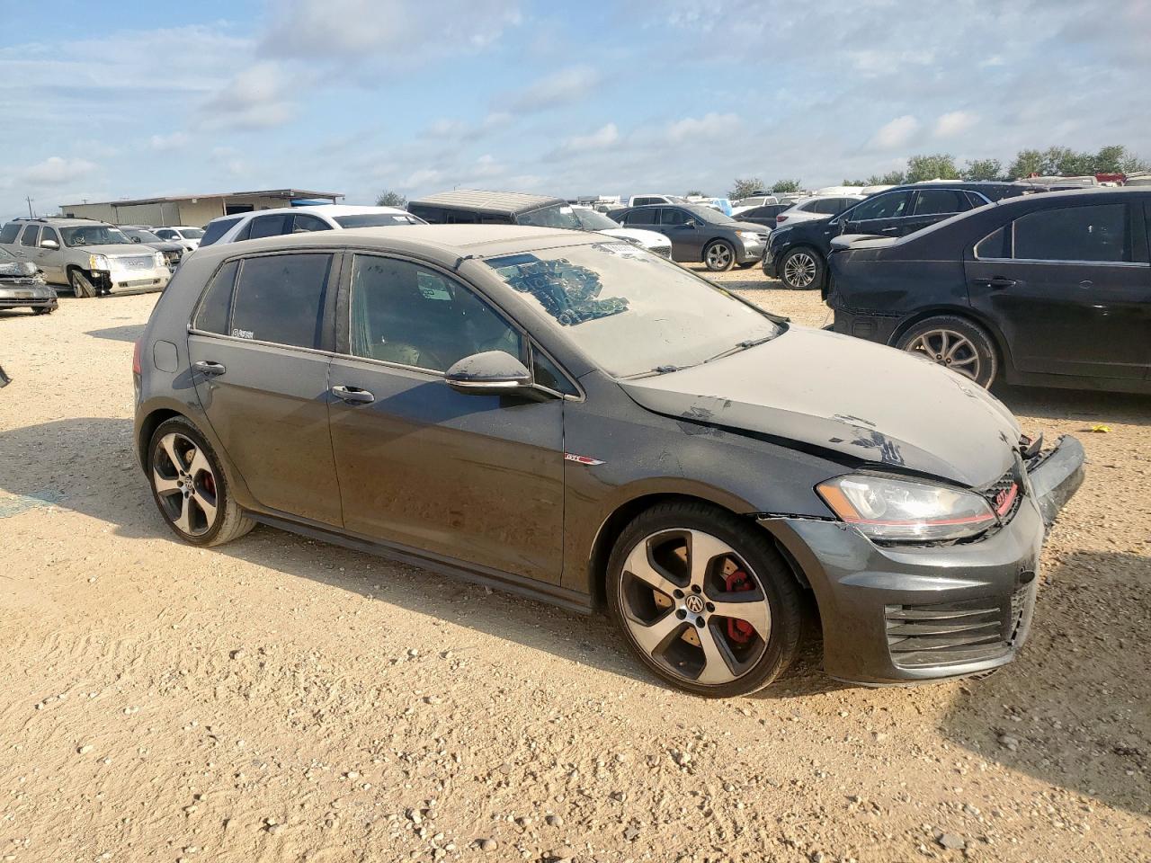 2017 Volkswagen Gti S/Se - Image 4