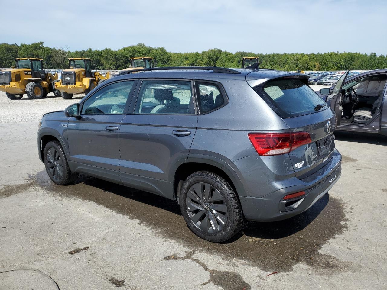 2024 Volkswagen Taos S - Фото 2