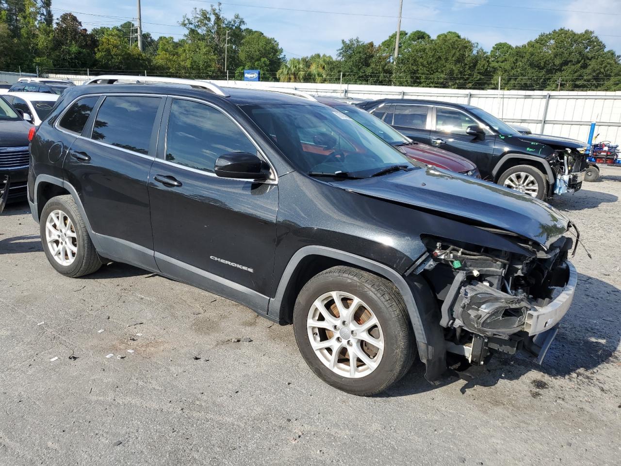 2016 Jeep Cherokee Latitude - Фото 4