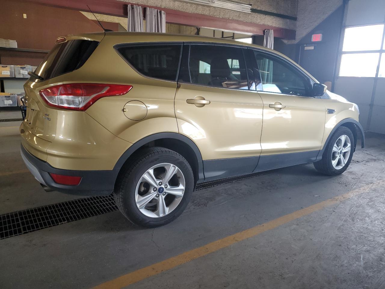 2014 Ford Escape Se - Фото 3