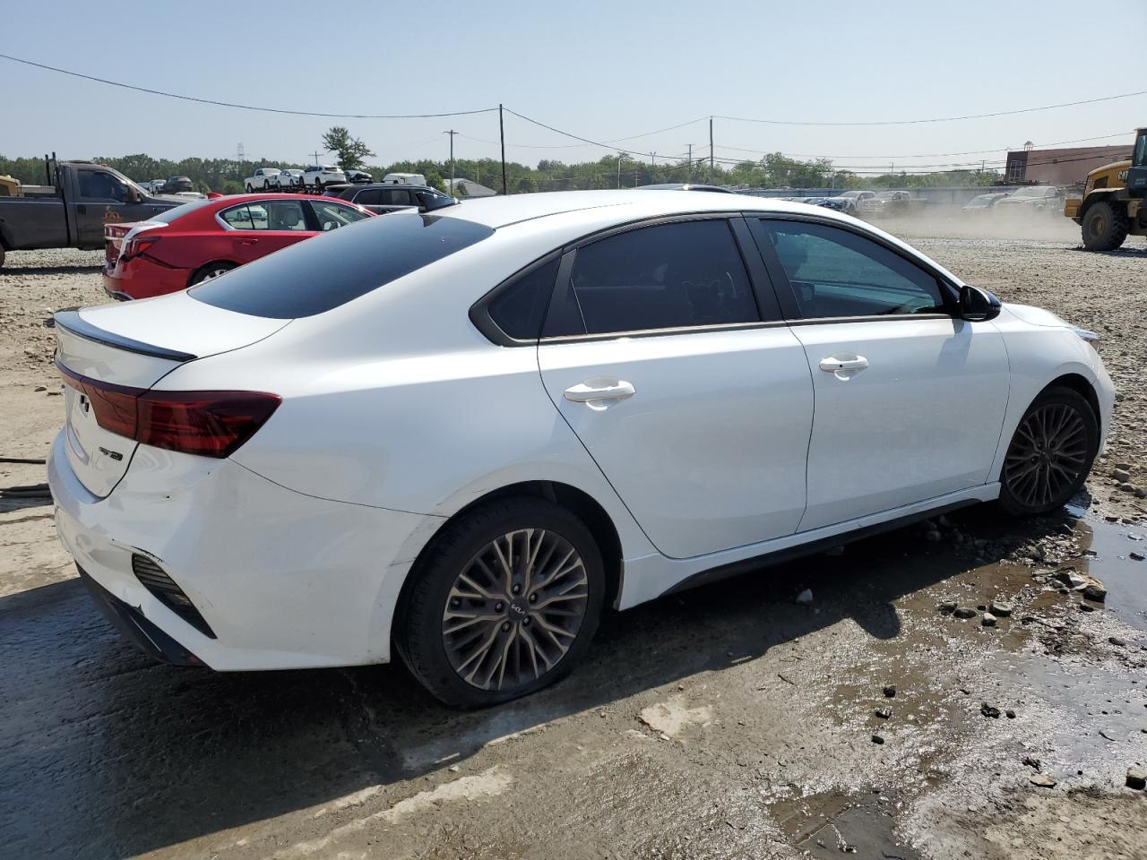 2022 Kia Forte Gt Line - Фото 3