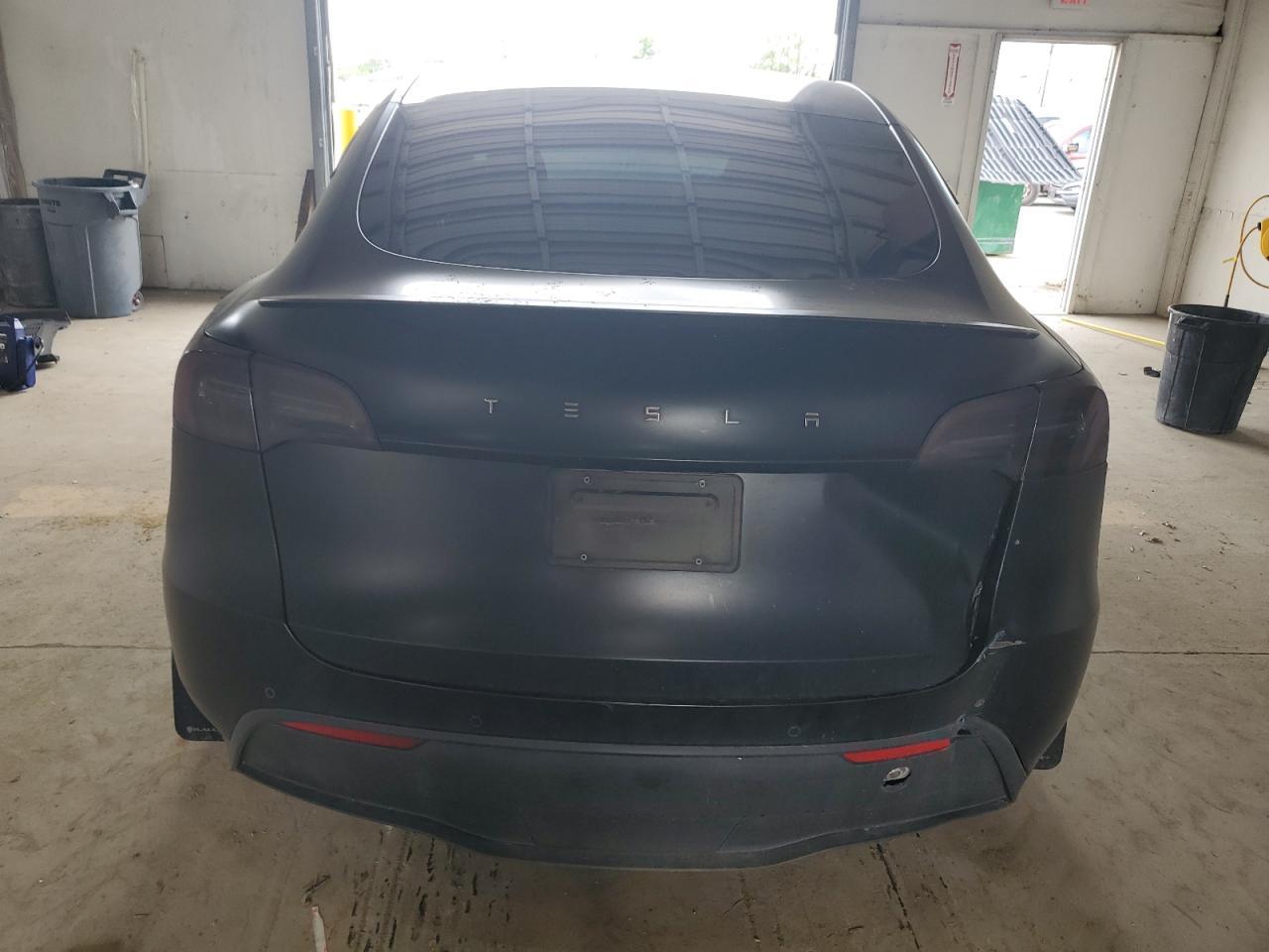 2022 Tesla Model Y - Image 6
