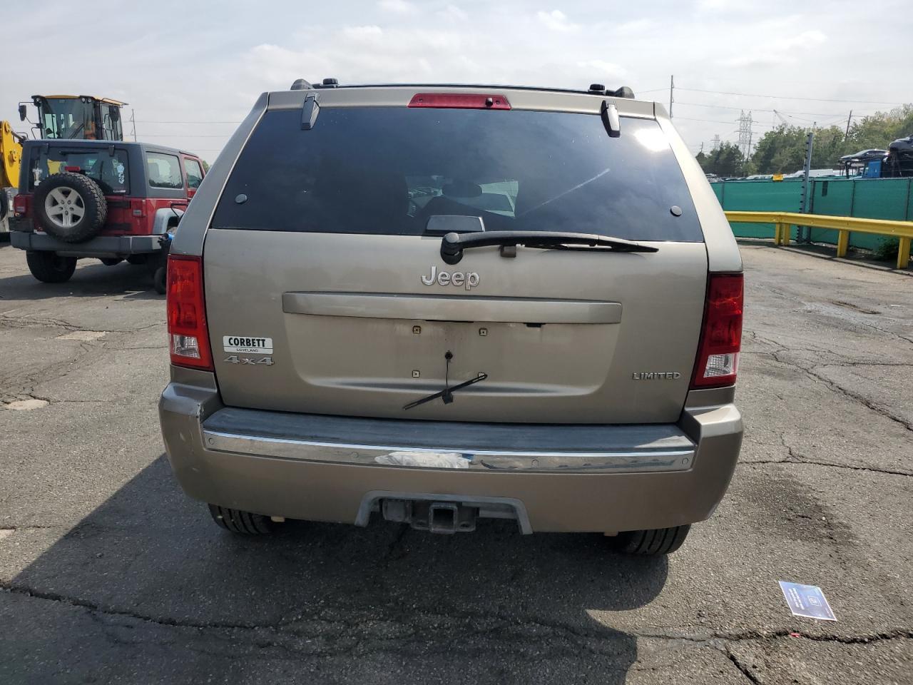 2005 Jeep Grand Cherokee Limited - Image 6