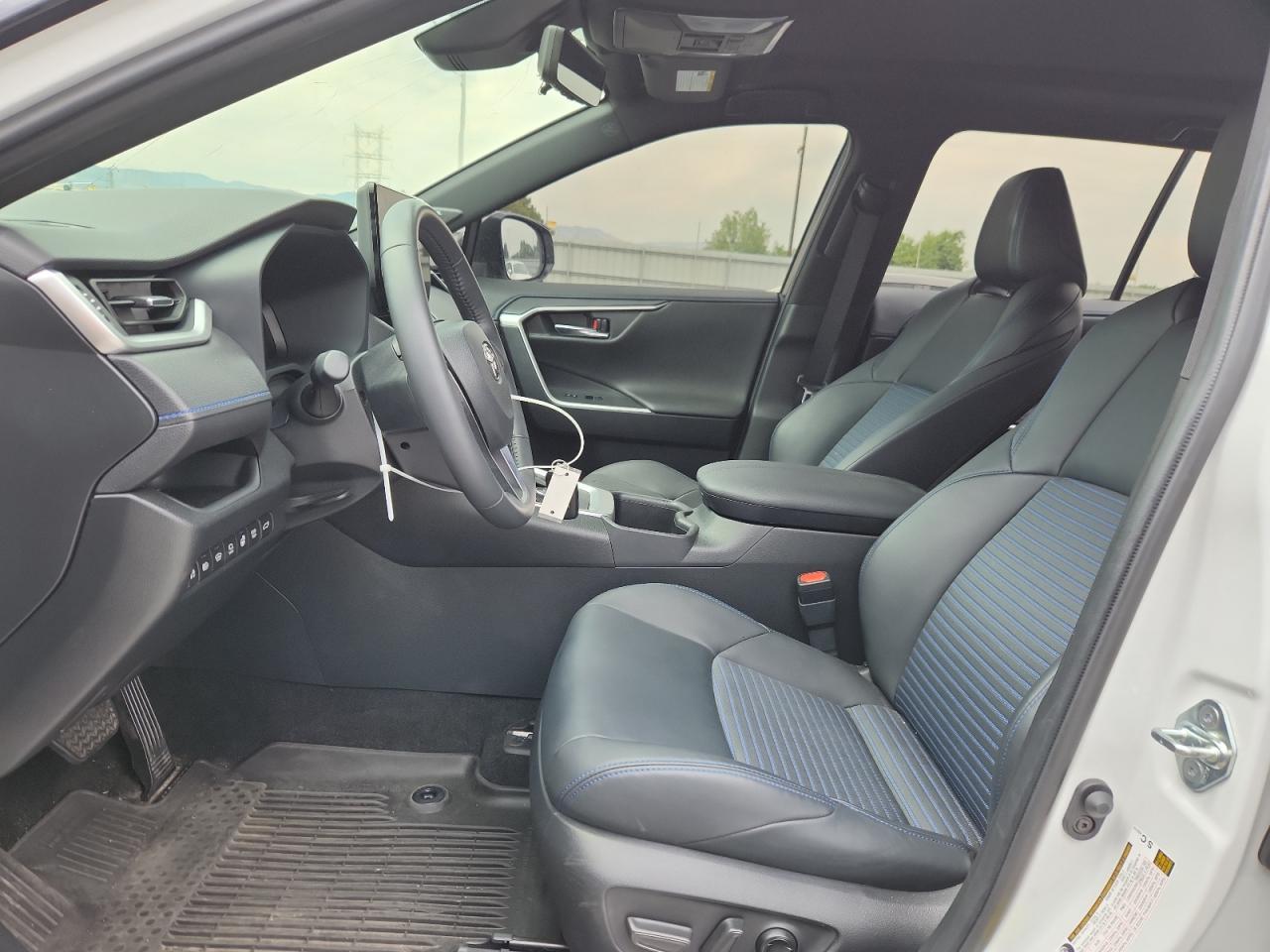 2023 Toyota Rav4 Xse - Image 7