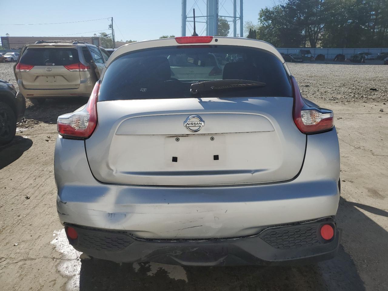 2015 Nissan Juke S - Image 6