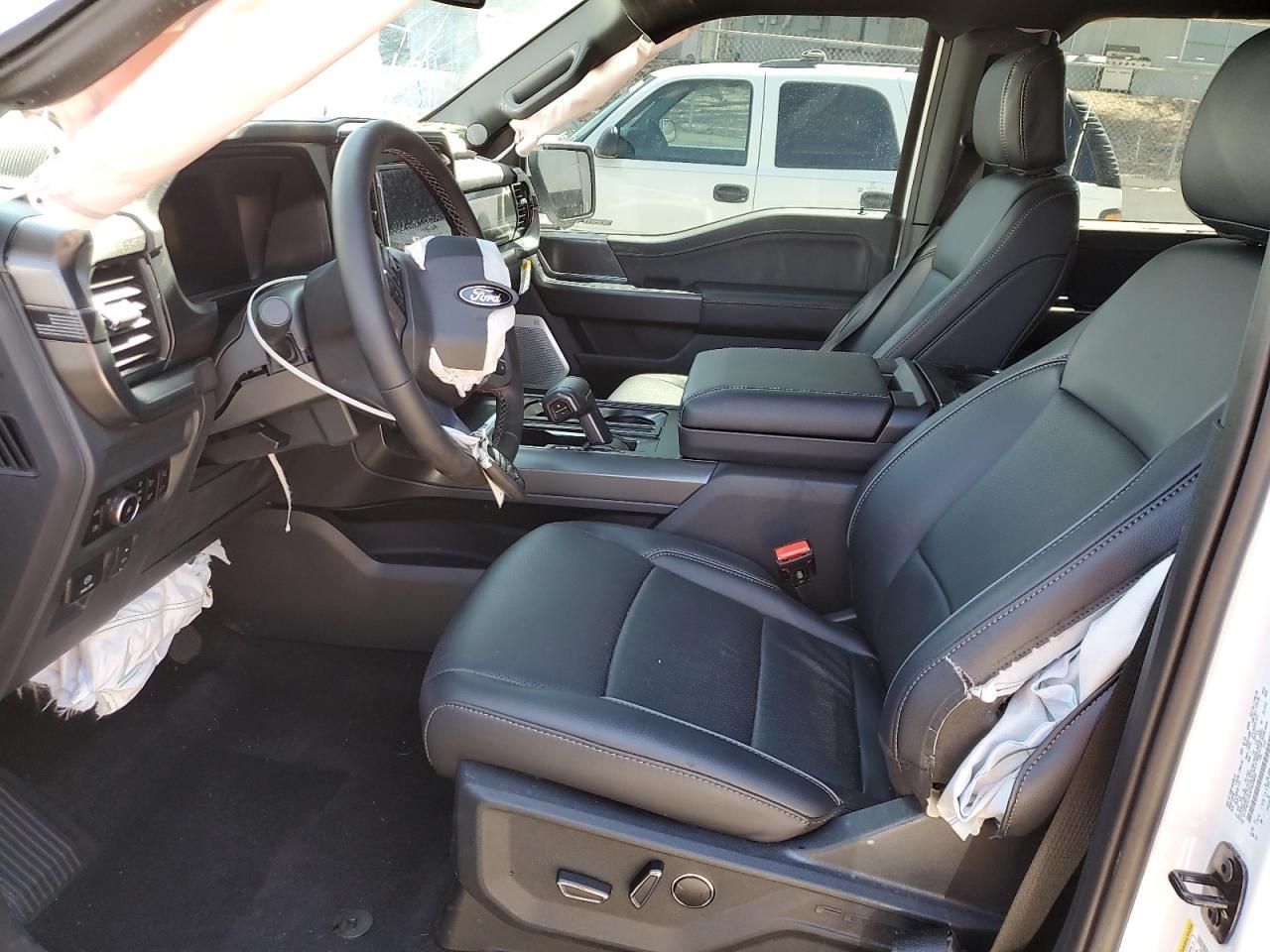 2025 Ford F150 Lariat - Фото 7