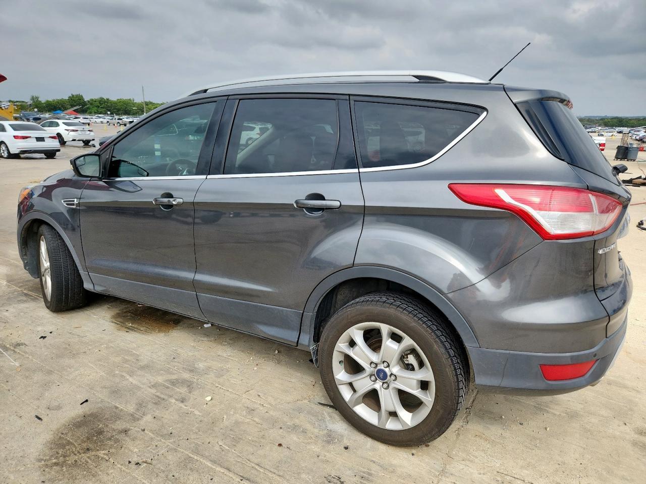 2016 Ford Escape Titanium - Фото 2