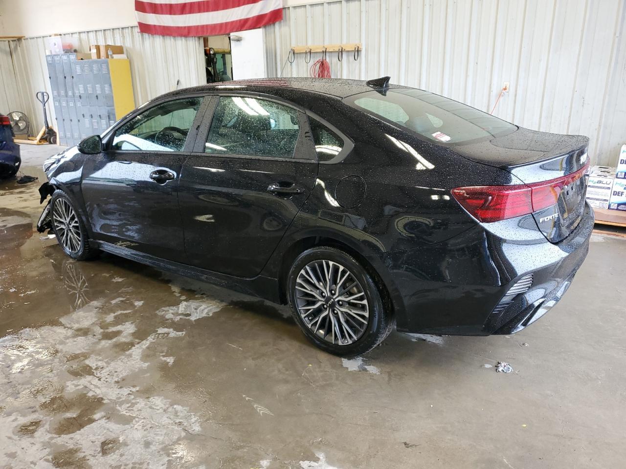2023 Kia Forte Gt Line - Фото 2