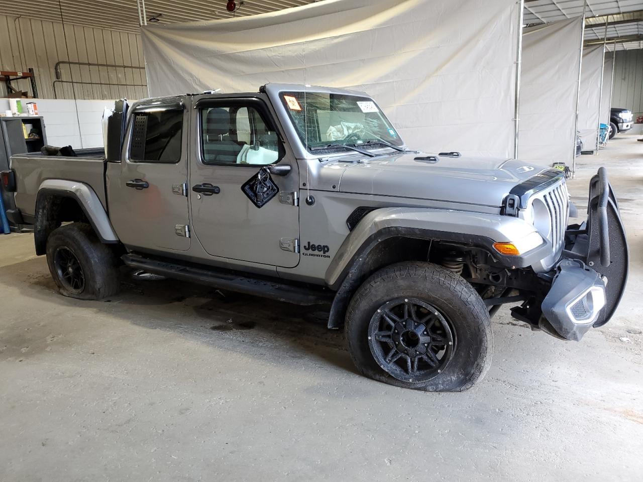 2021 Jeep Gladiator Sport - Фото 4
