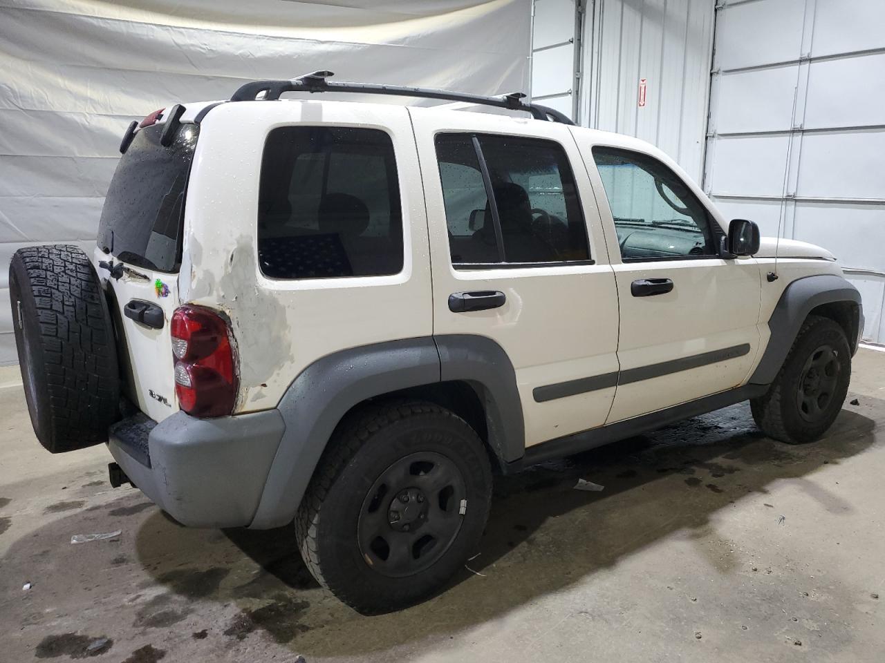 2006 Jeep Liberty Sport - Фото 3