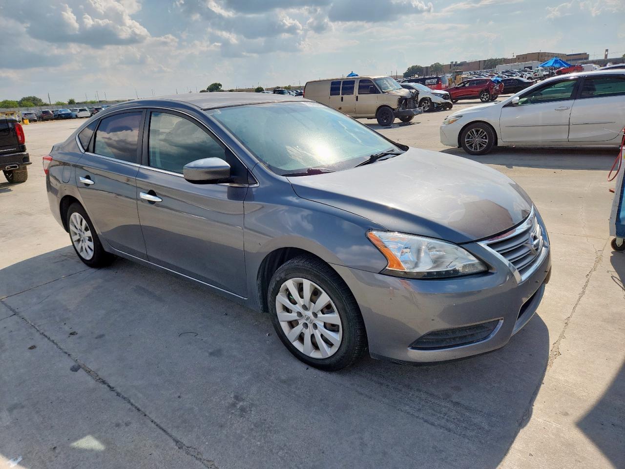 2015 Nissan Sentra S - Фото 4