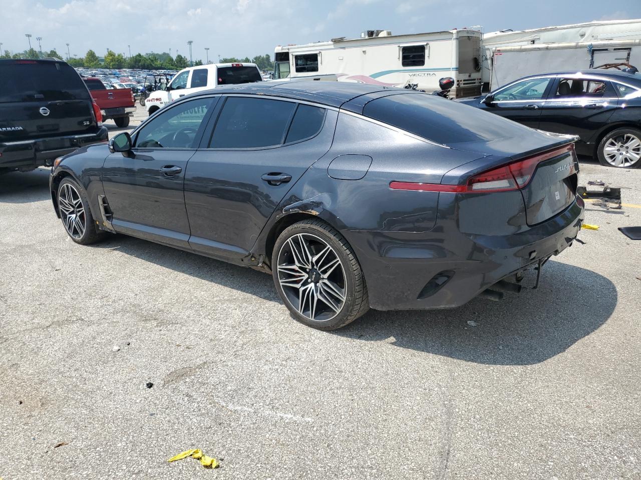 2023 Kia Stinger Gt2 - Фото 2