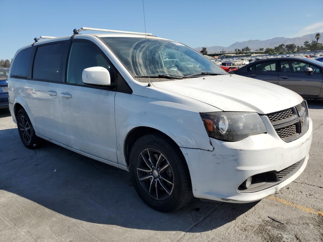 2018 Dodge Grand Caravan Se - Image 4