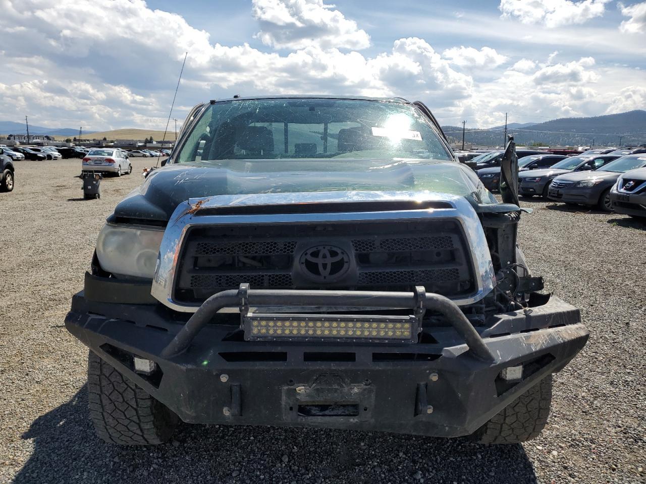 2011 Toyota Tundra Double Cab Sr5 - Image 5