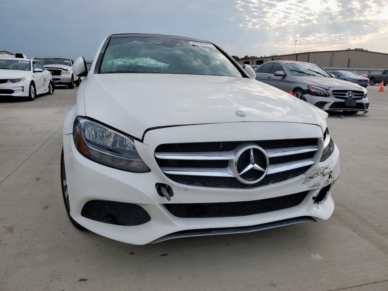 2016 Mercedes-Benz C 300 4Matic - Фото 5