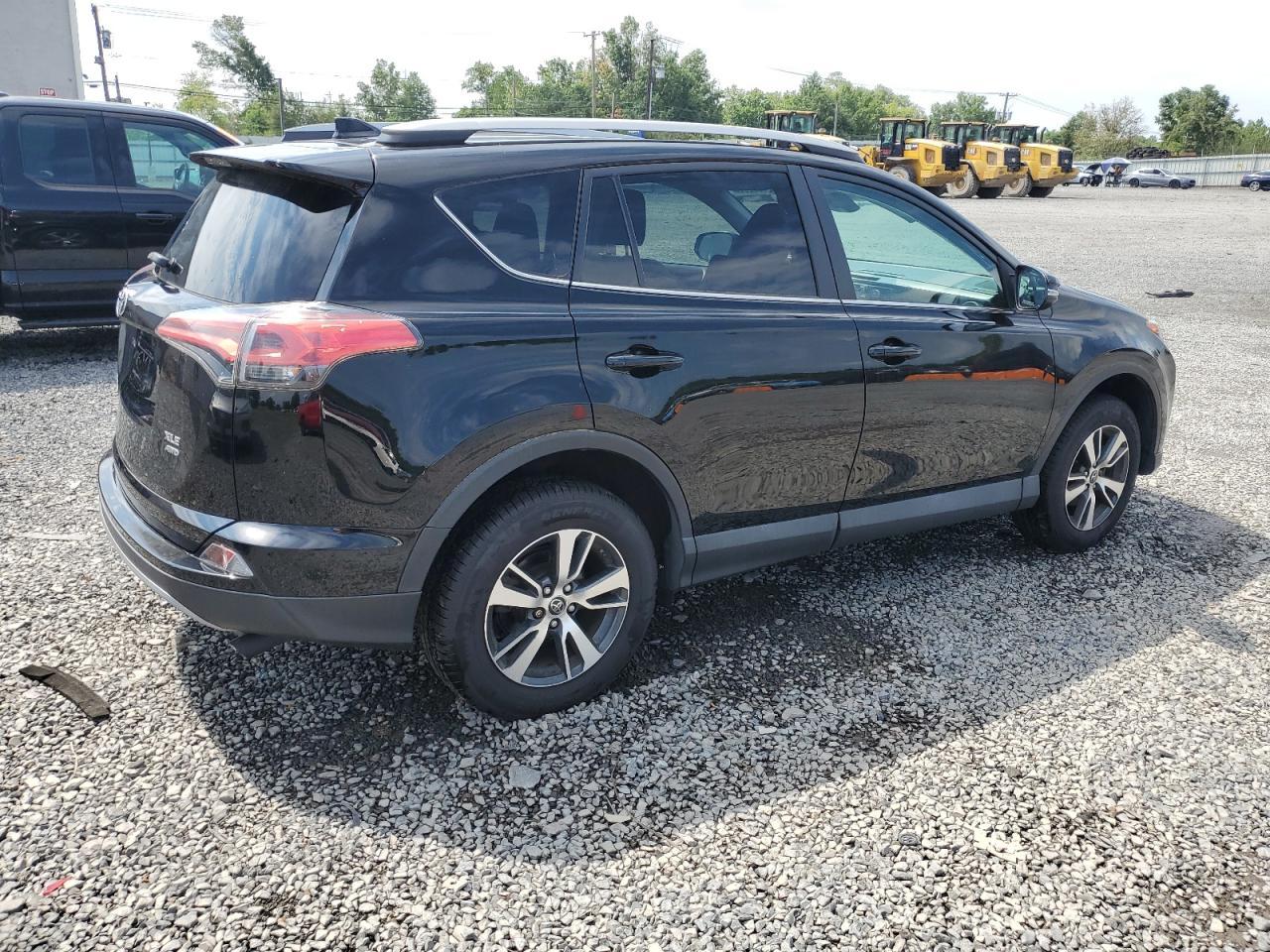 2018 Toyota Rav4 Adventure - Фото 3