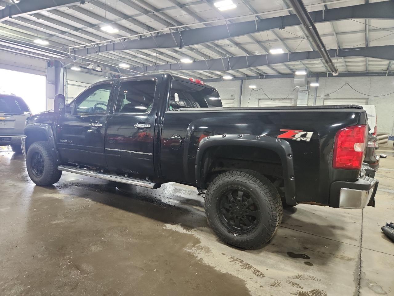 2012 Chevrolet Silverado K2500 Heavy Duty Ltz - Image 2