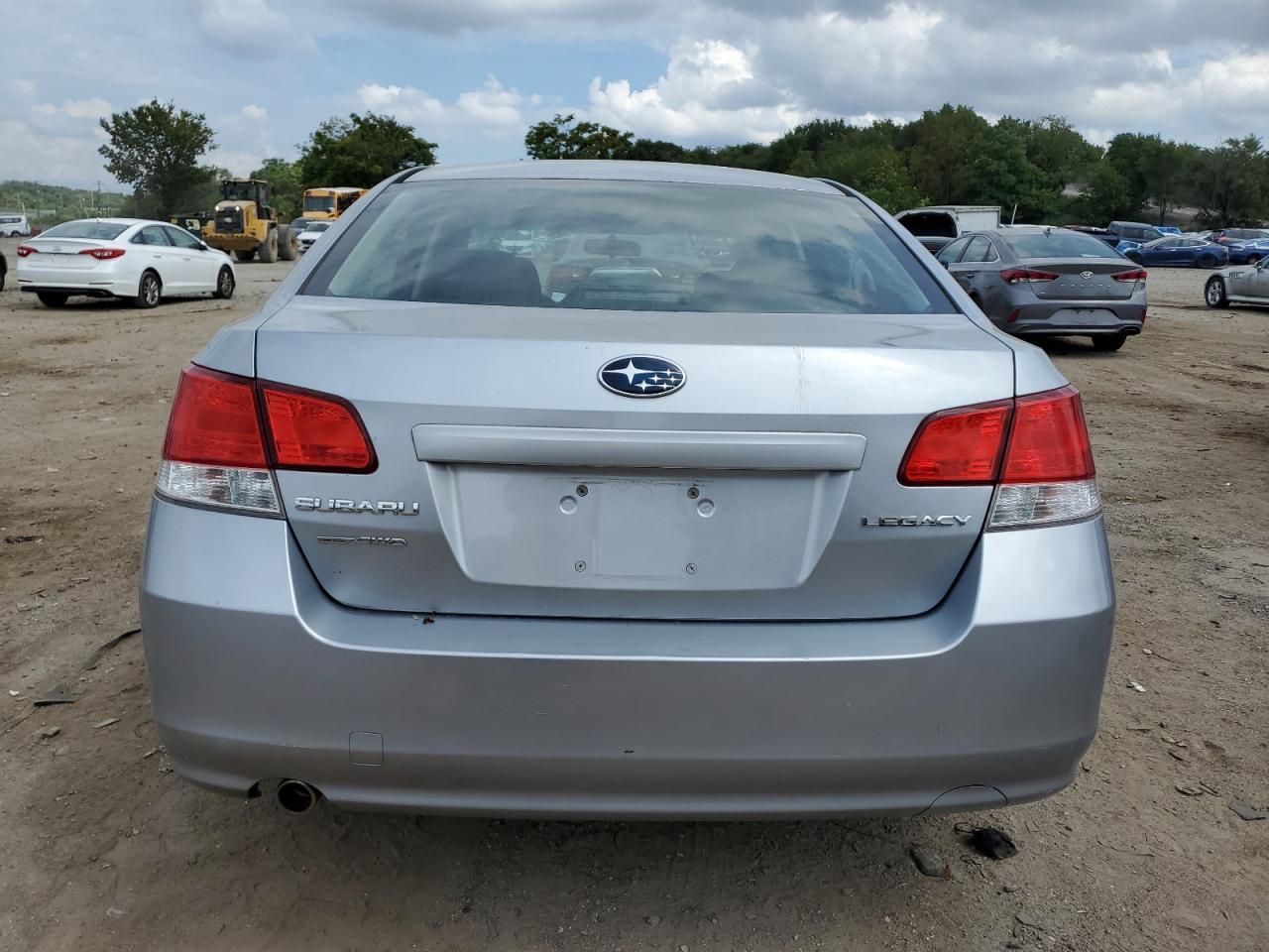 2013 Subaru Legacy 2.5I Premium - Фото 6