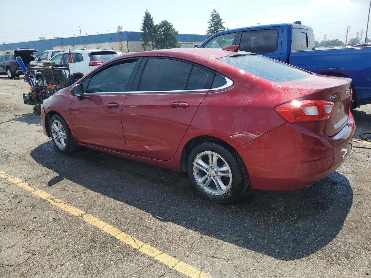 2017 Chevrolet Cruze Lt - Фото 2