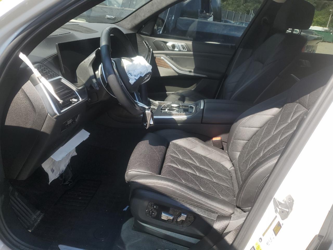 2023 BMW X7 xDrive40I - Image 7