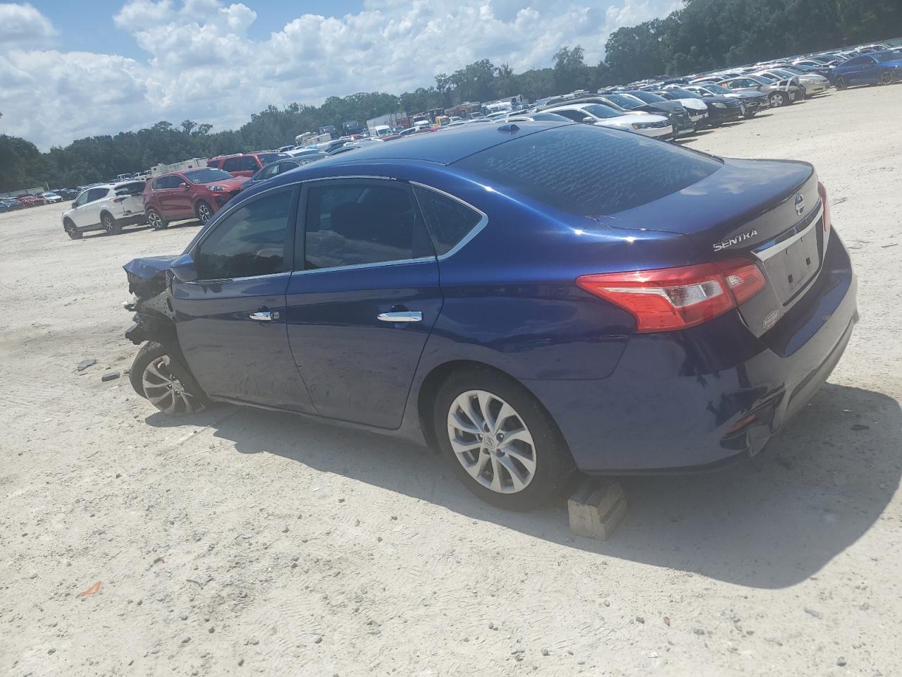 2018 Nissan Sentra S - Фото 2