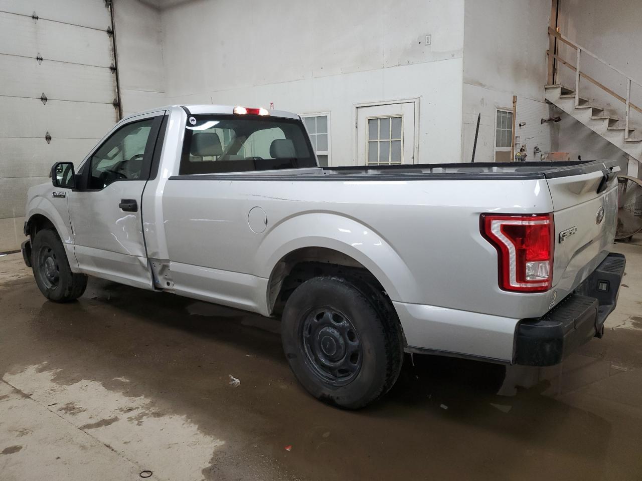 2017 Ford F150 - Фото 2