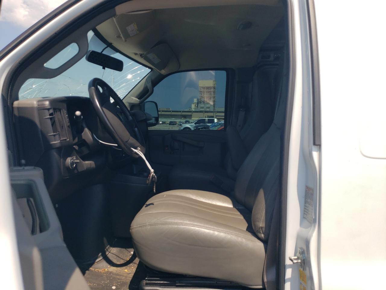 2023 Chevrolet Express G2500 - Фото 7