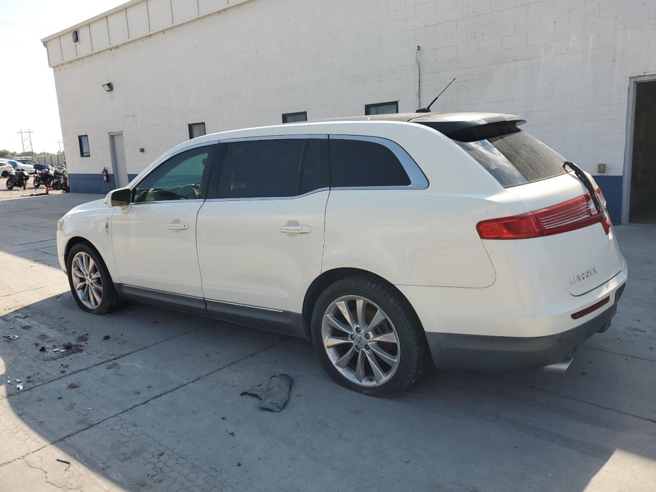 2012 Lincoln Mkt - Фото 2