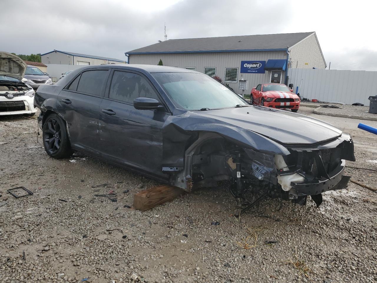 2019 Chrysler 300 S - Фото 4