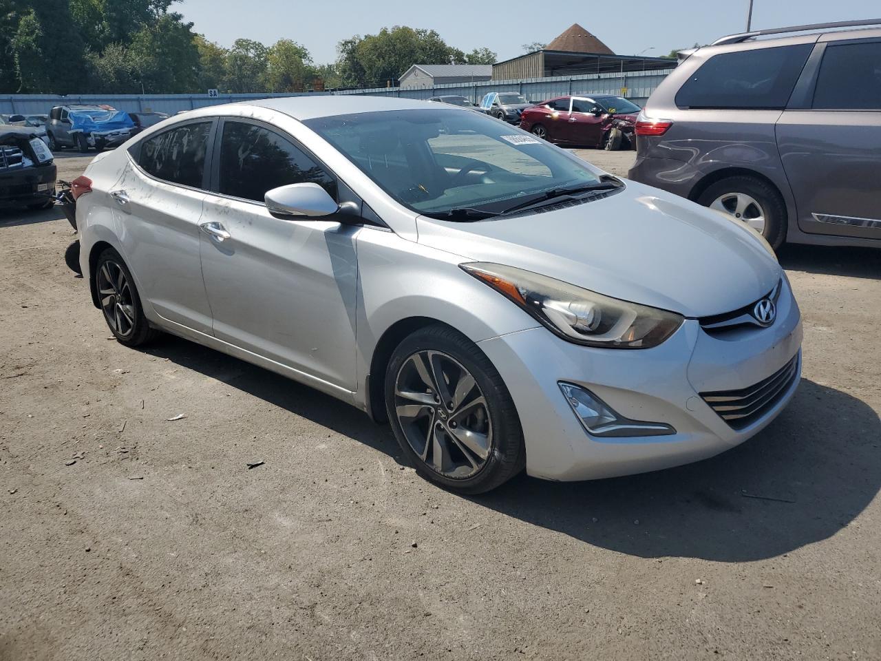 2015 Hyundai Elantra Se - Image 4