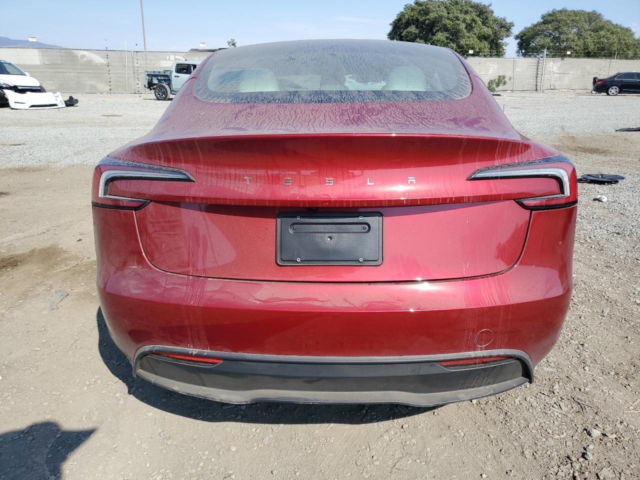 2025 Tesla Model 3 - Фото 6
