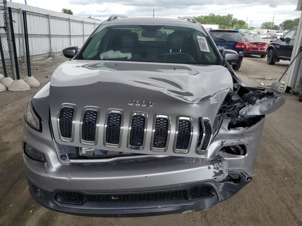 2018 Jeep Cherokee Latitude Plus - Фото 5
