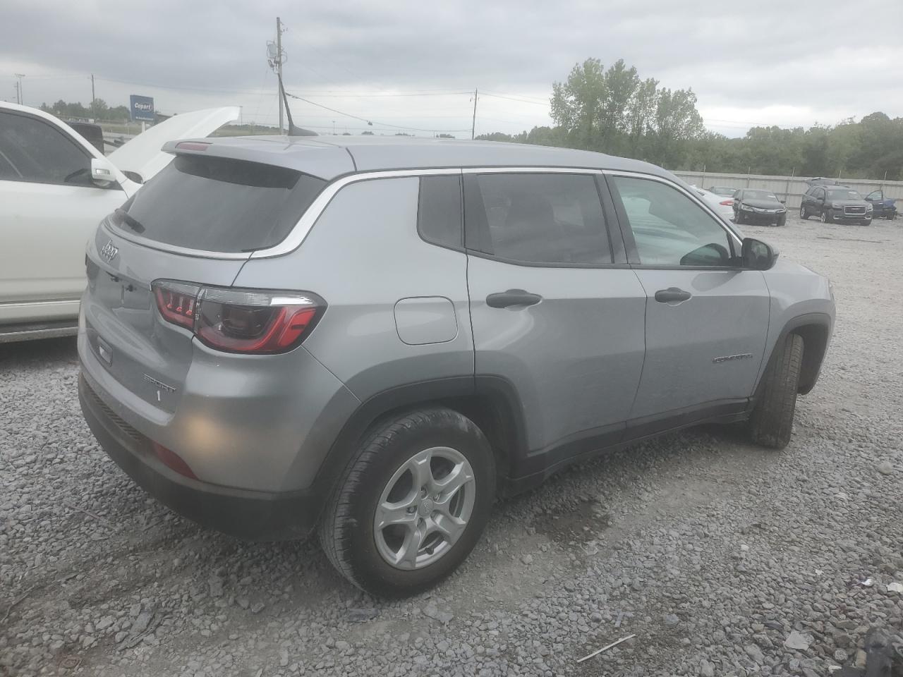 2022 Jeep Compass Sport - Фото 3
