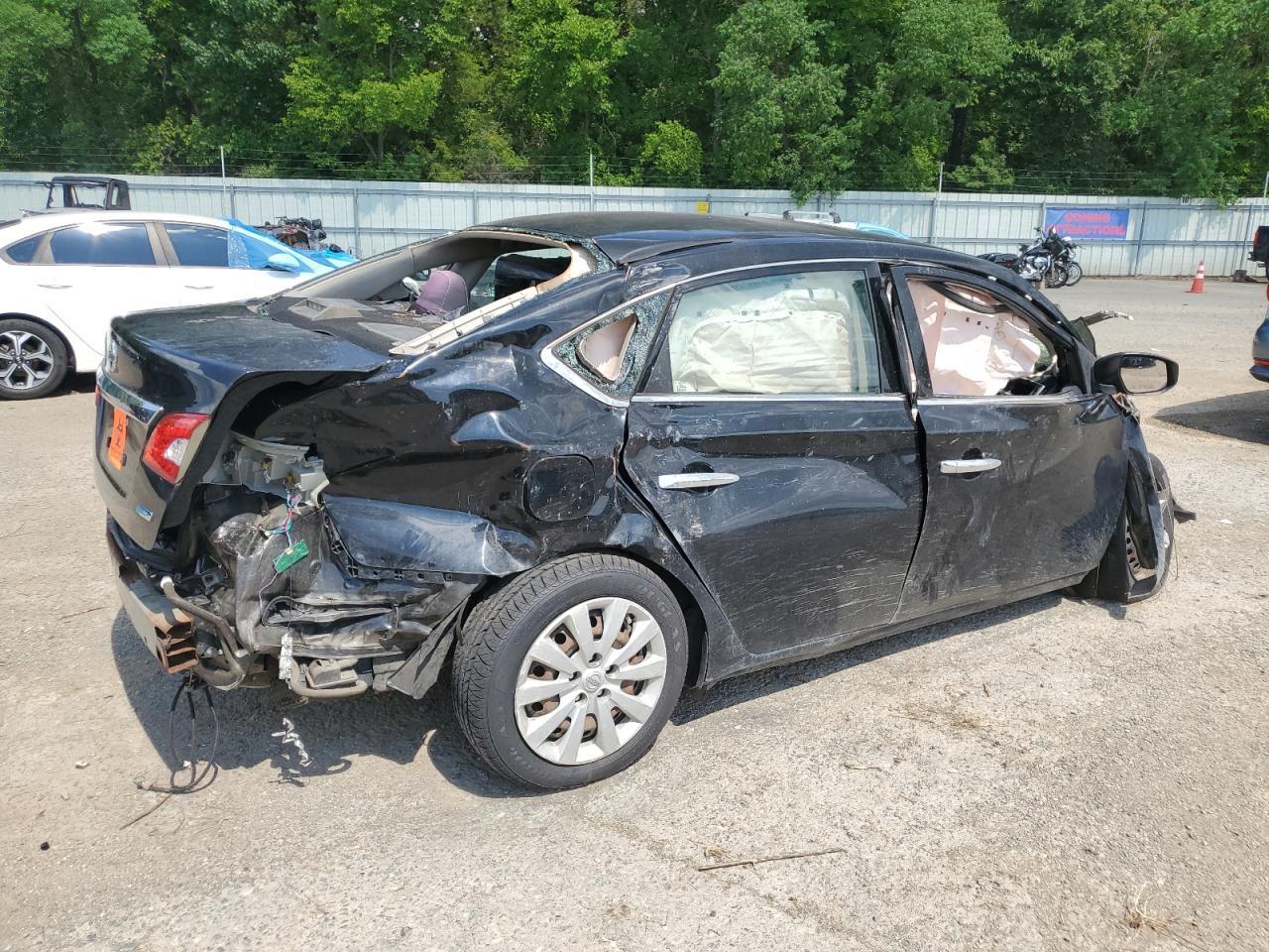 2014 Nissan Sentra S - Фото 3