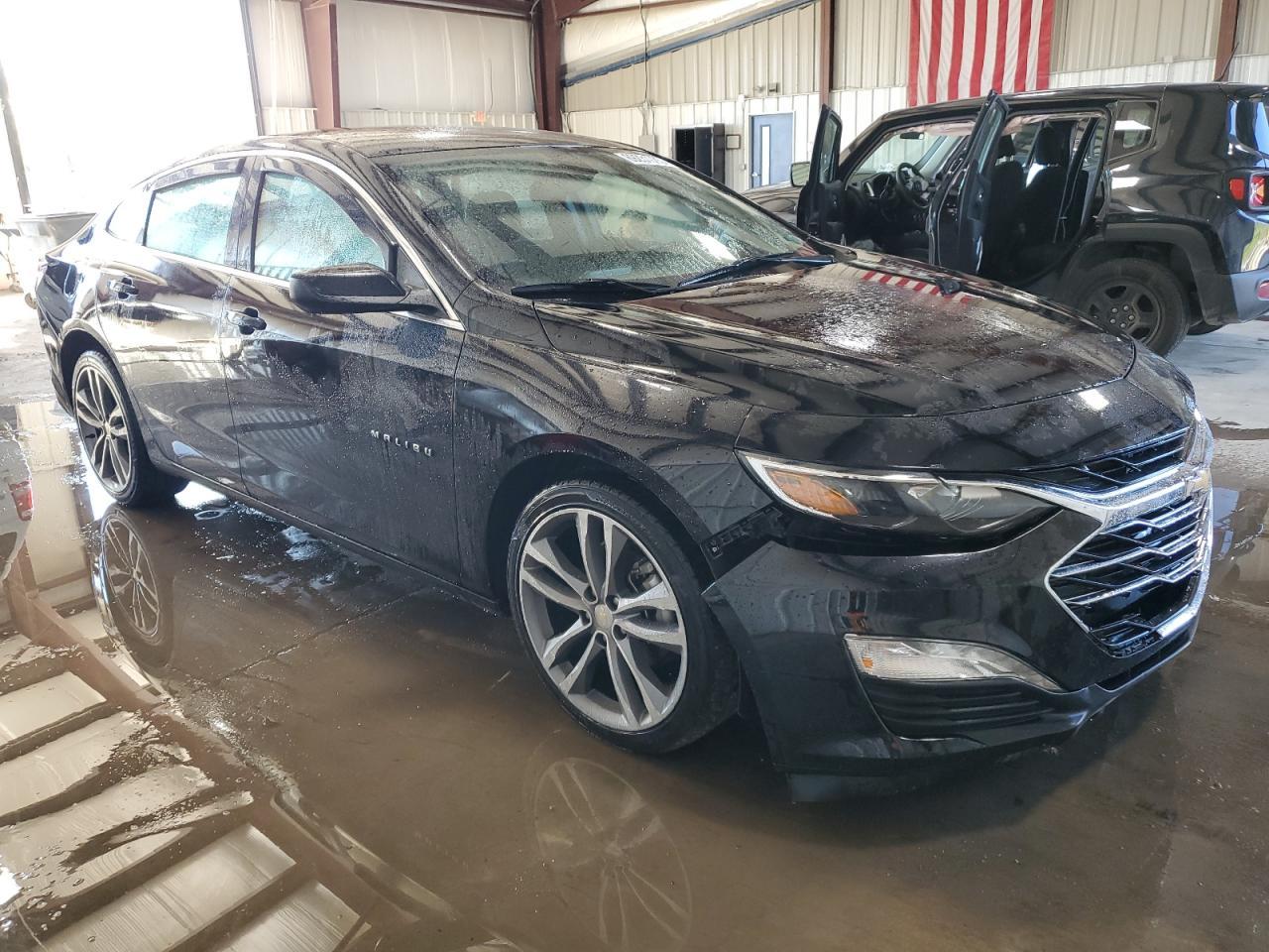 2022 Chevrolet Malibu Lt - Image 4