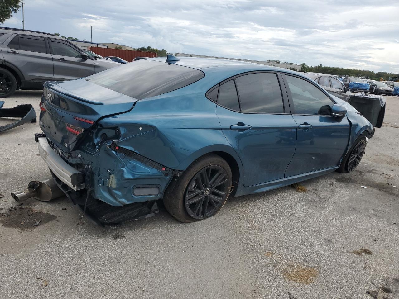 2025 Toyota Camry Xse - Фото 3