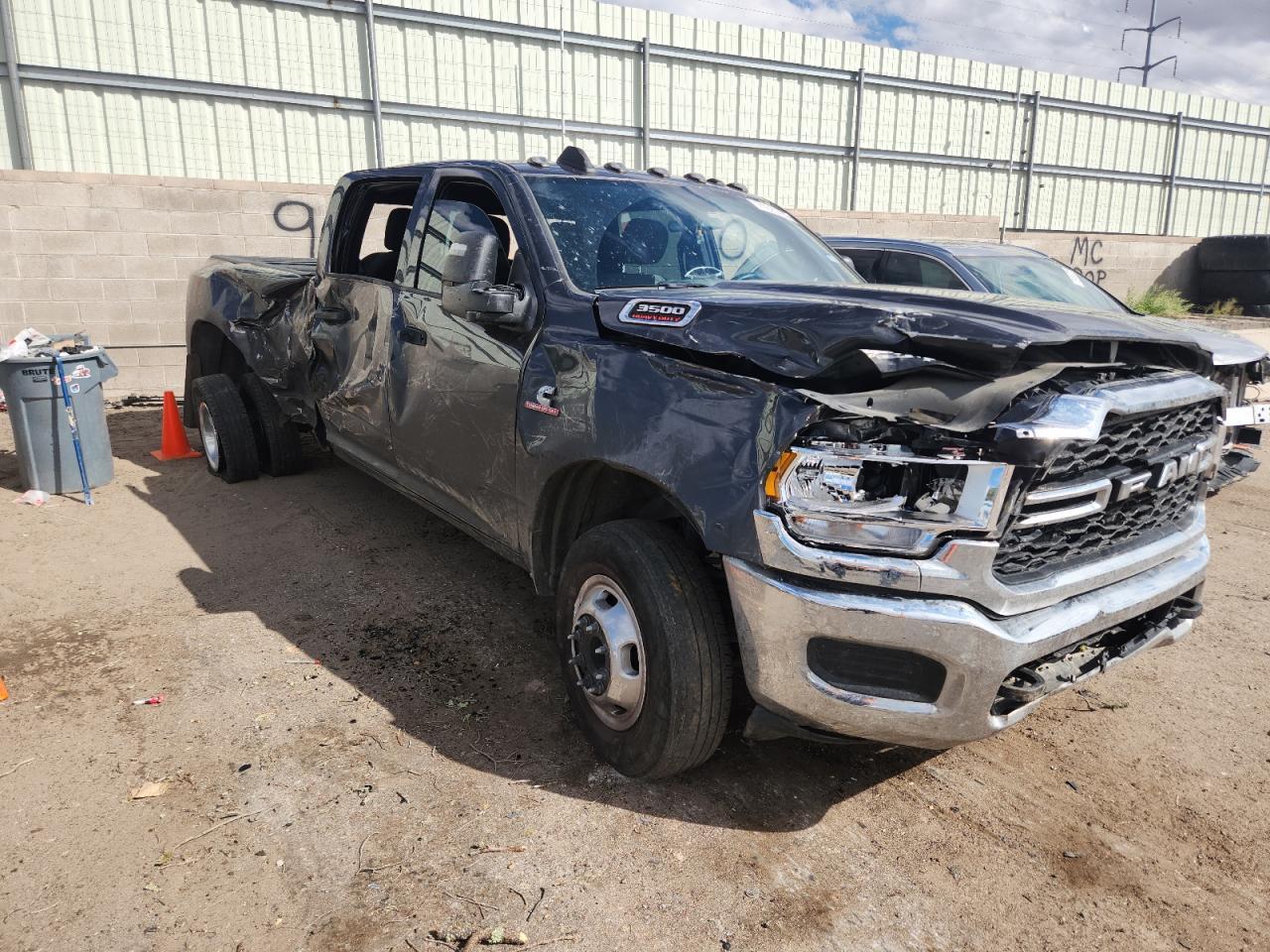 2024 Ram 3500 Tradesman - Фото 4
