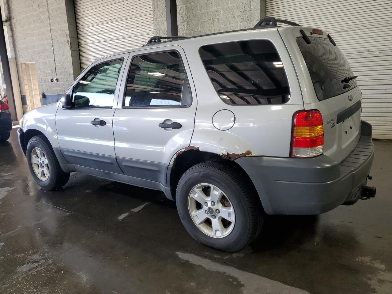2005 Ford Escape Xlt - Фото 2