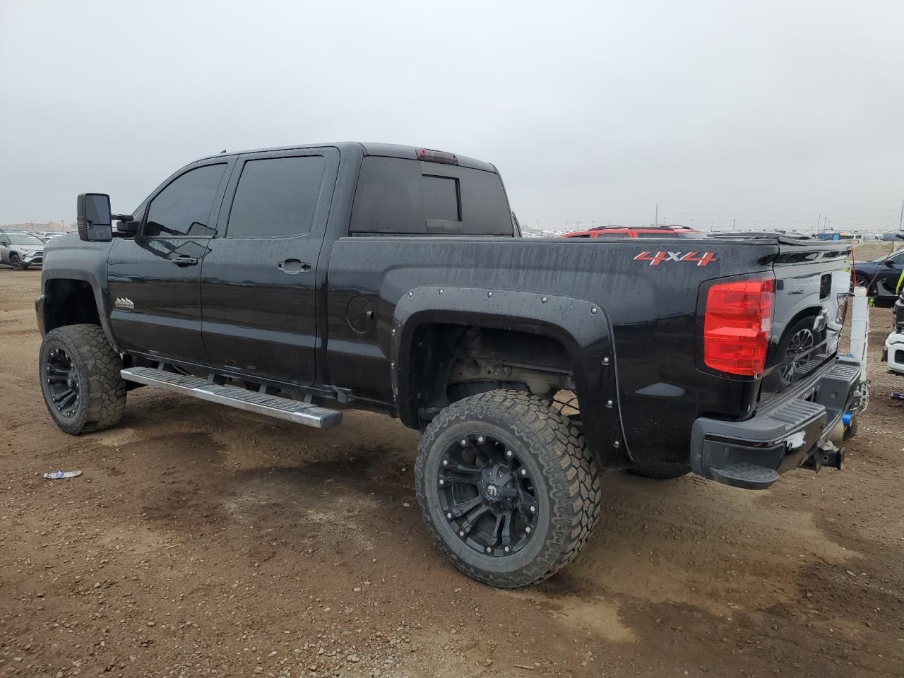 2018 Chevrolet Silverado K2500 High Country - Image 2