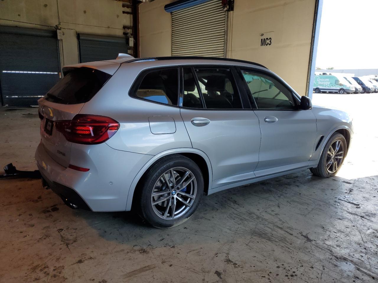 2021 BMW X3 xDrivem40I - Фото 3