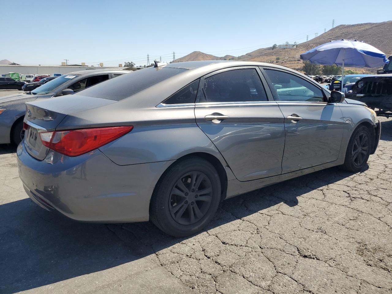2013 Hyundai Sonata Gls - Image 3