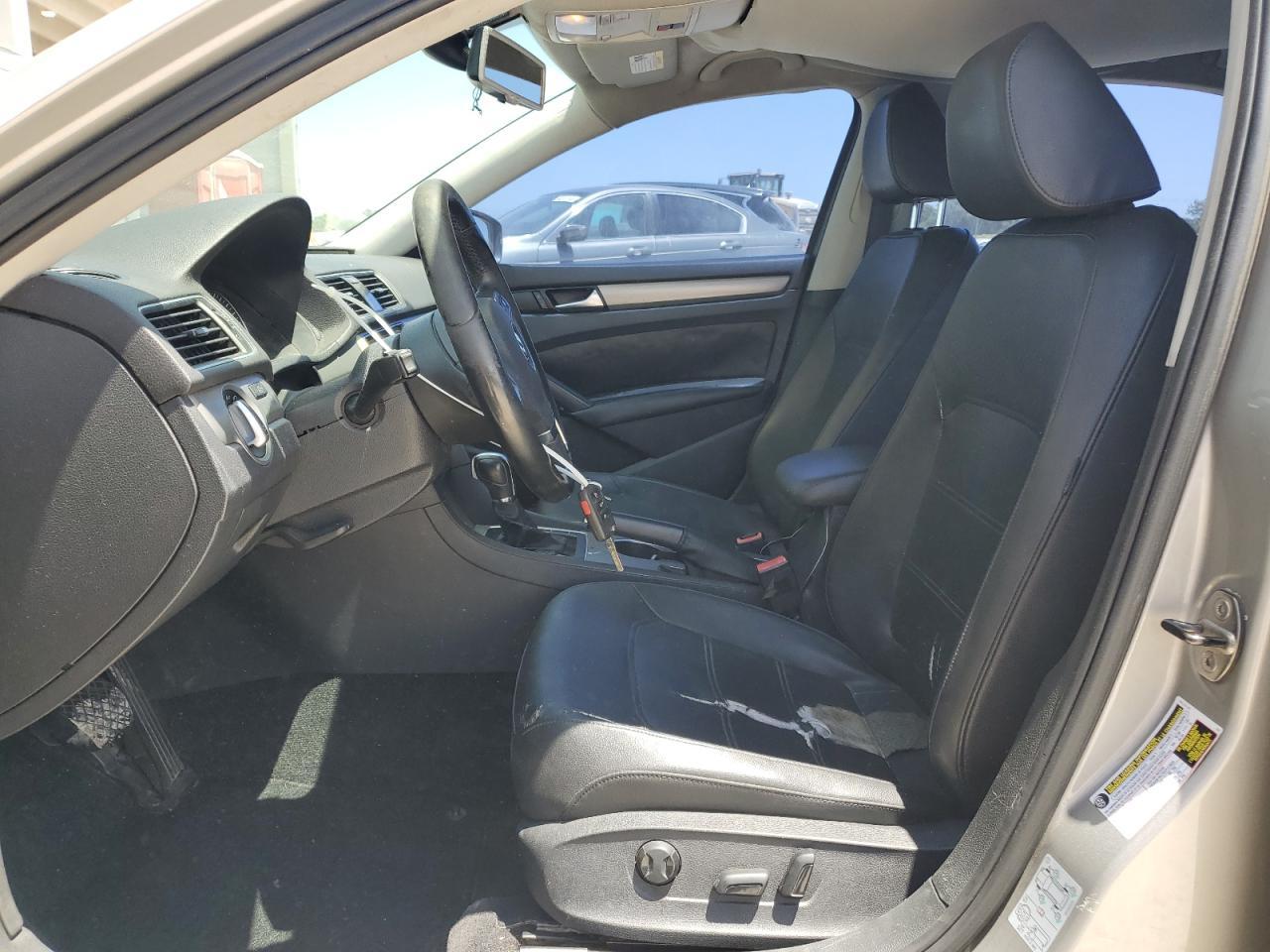 2014 Volkswagen Passat Se - Image 7