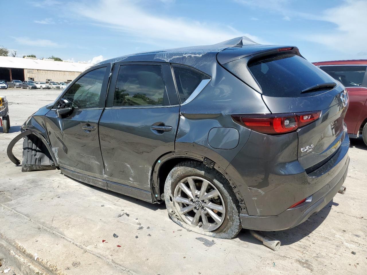 2025 Mazda Cx-5 Preferred - Image 2