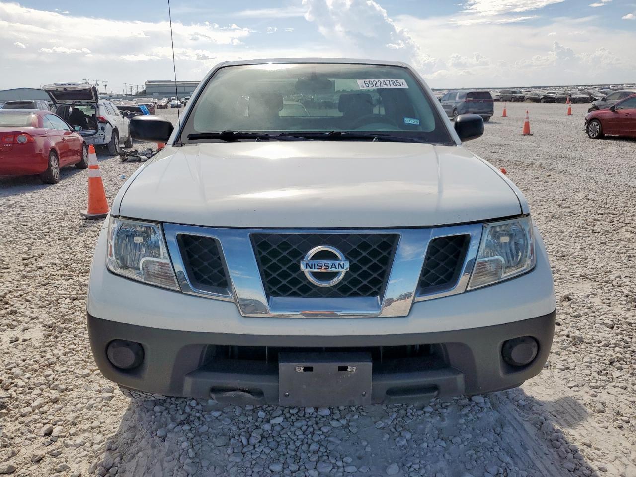 2018 Nissan Frontier S - Фото 5