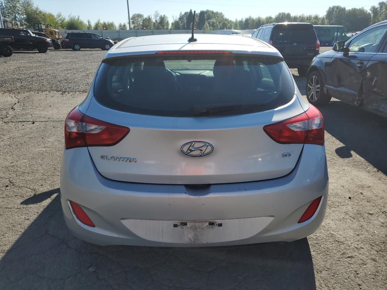 2017 Hyundai Elantra Gt - Фото 6