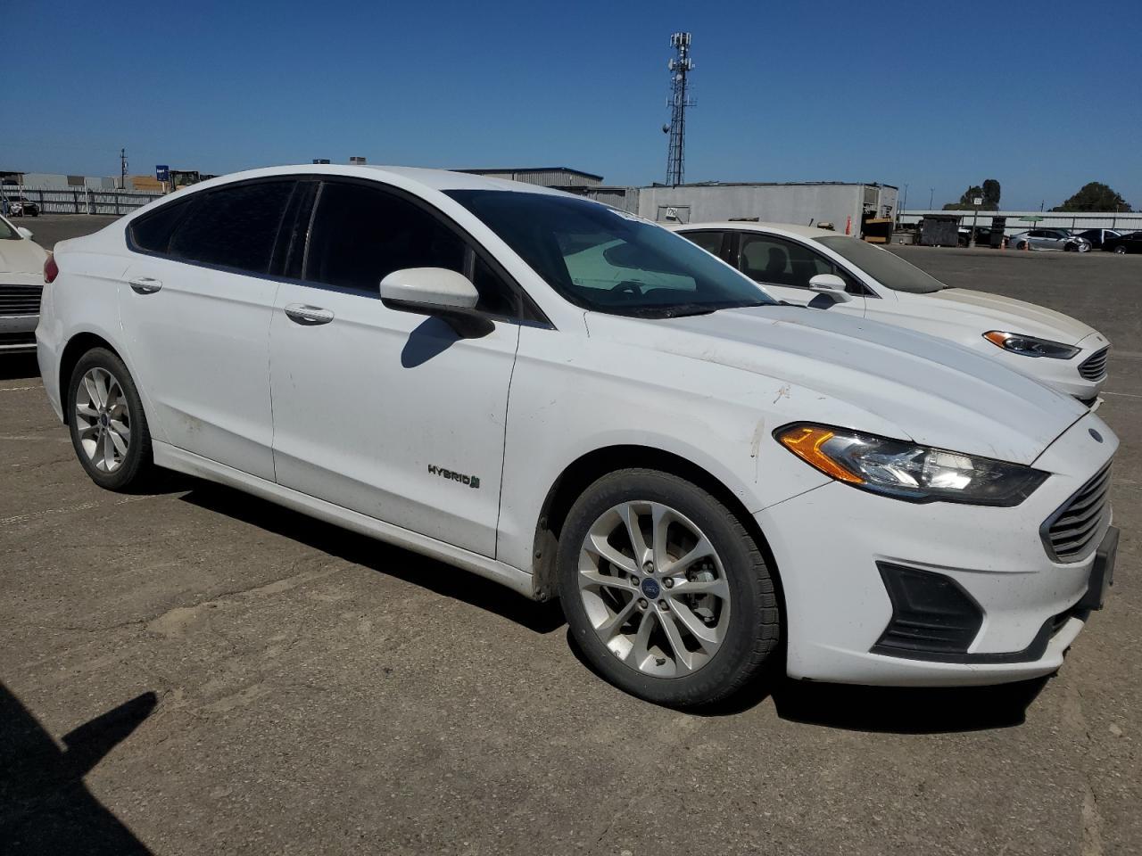 2019 Ford Fusion Se - Фото 4