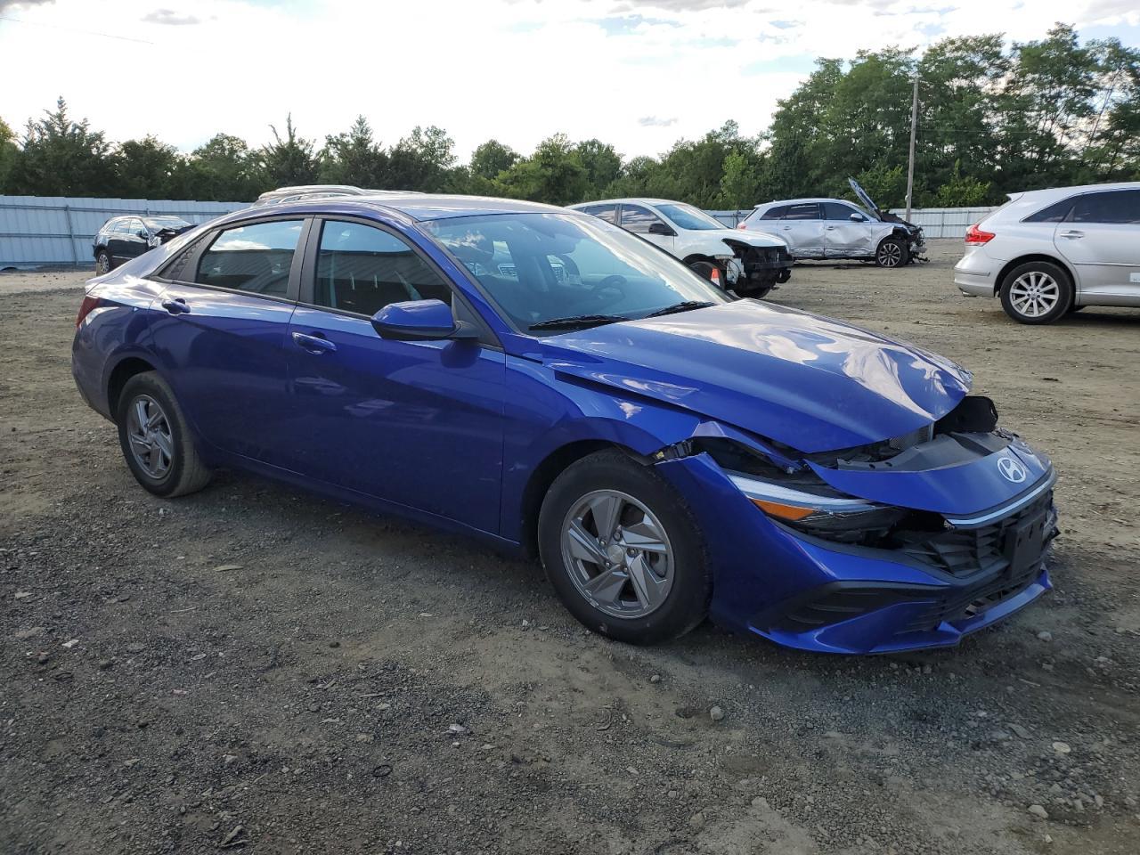2024 Hyundai Elantra Se - Image 4
