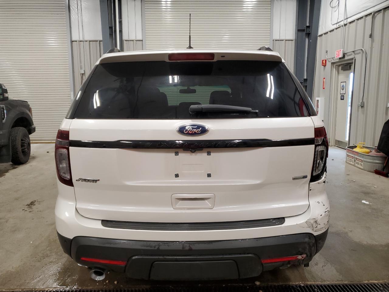 2015 Ford Explorer Sport - Фото 6