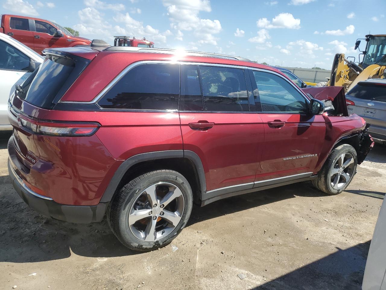 2023 Jeep Grand Cherokee Limited - Image 3